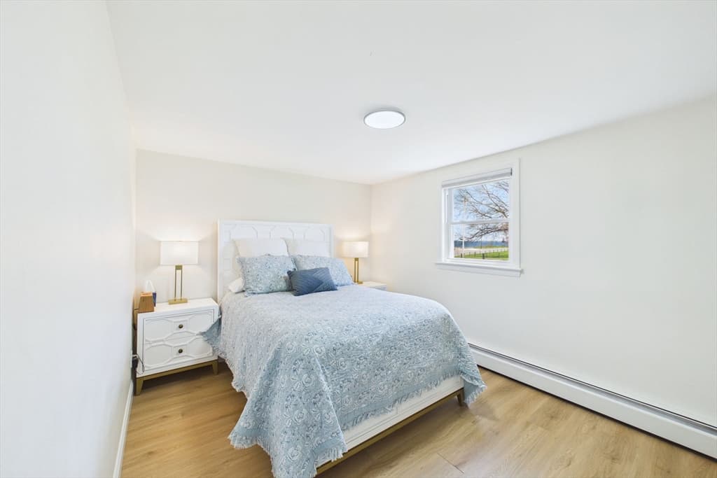 Single Family Residence at 1501 E Rodney French Blvd, New Bedford MA 02744, New Bedford, photo 21 of 32