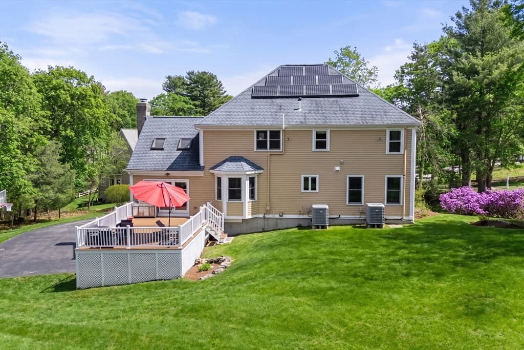 Single Family Residence at 16 Heather Lane, Southborough MA 01772, Southborough, photo 6 of 40