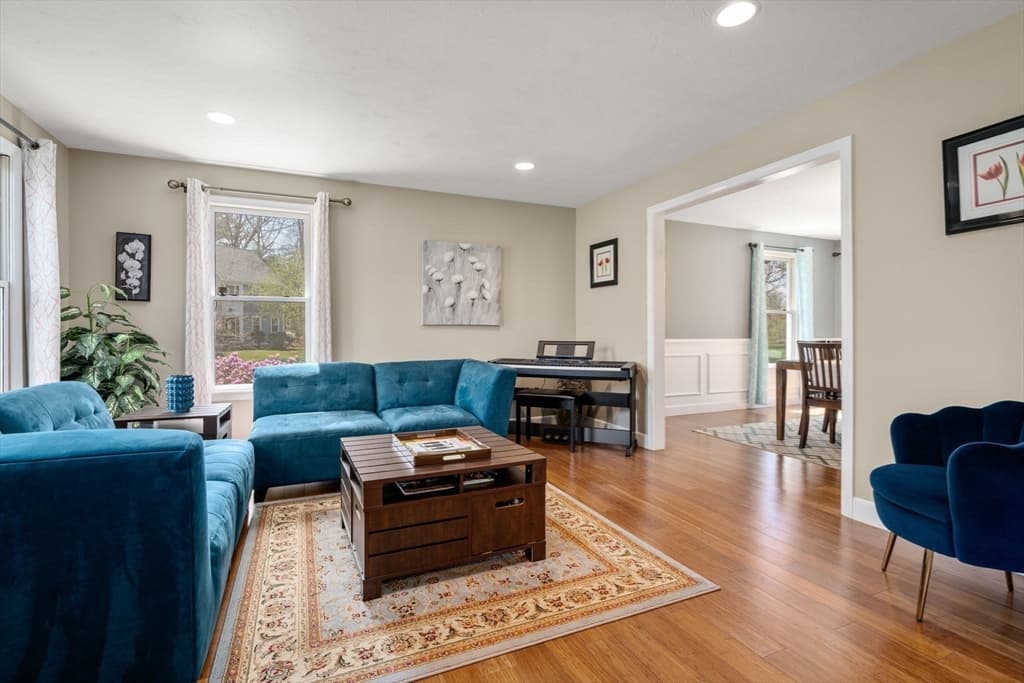 Single Family Residence at 16 Heather Lane, Southborough MA 01772, Southborough, photo 10 of 40