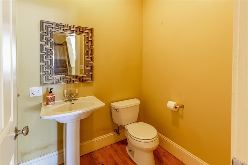 Condominium at 310 Court St # 2, Plymouth MA 02360, Plymouth, photo 6 of 17