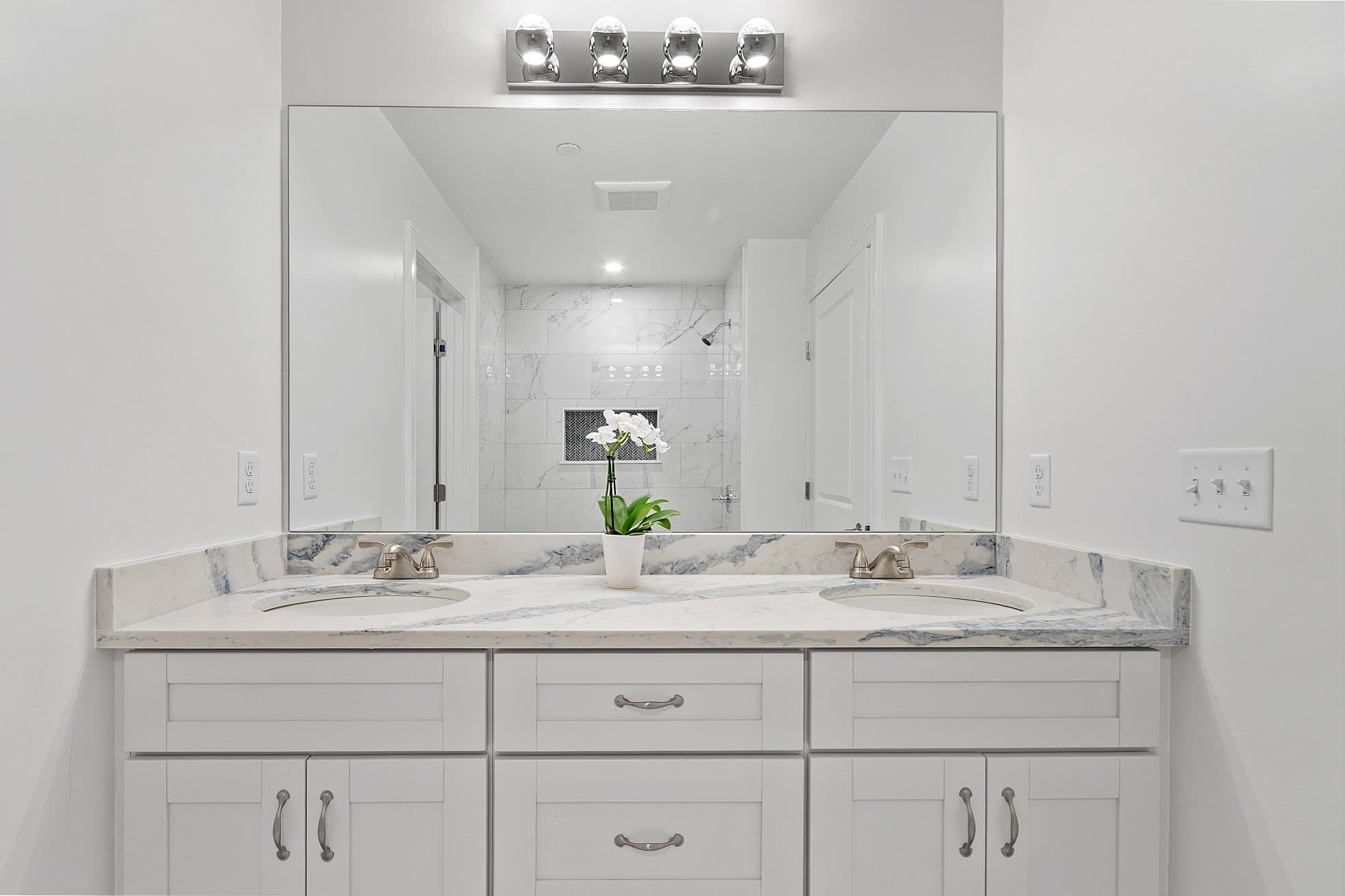 Condominium at 206 W Main St # 8, Georgetown MA 01833, Georgetown, photo 22 of 38