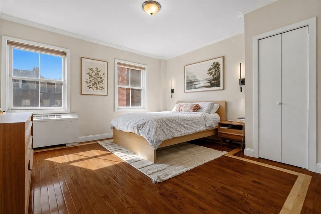Condominium at 13 Bowdoin St, Boston MA 02114, photo 6 of 11