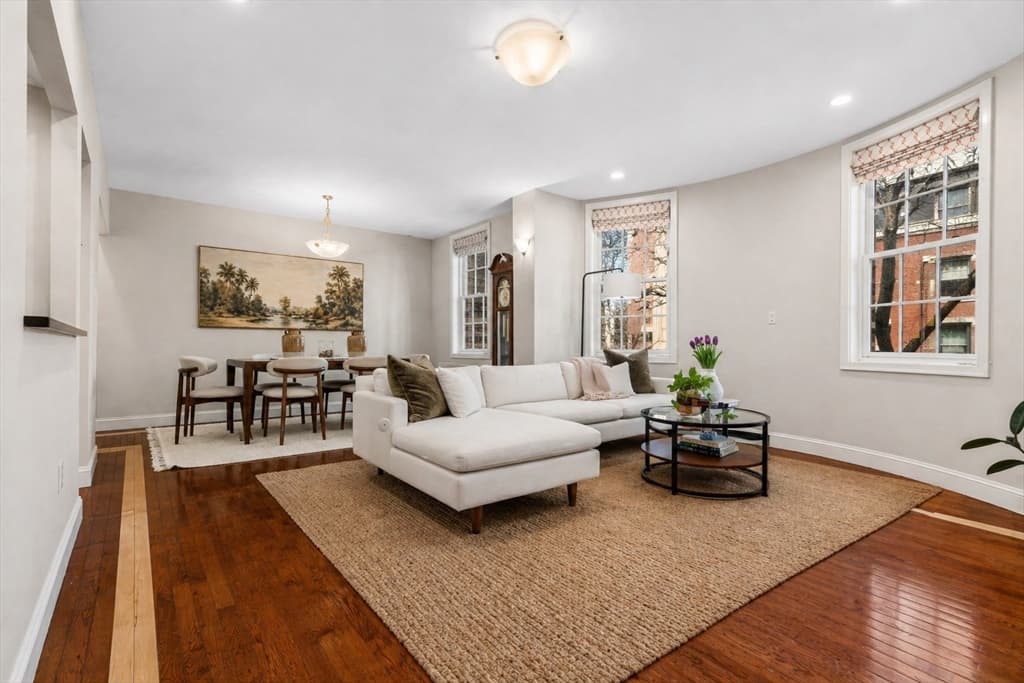 13 Bowdoin St, Boston MA 02114