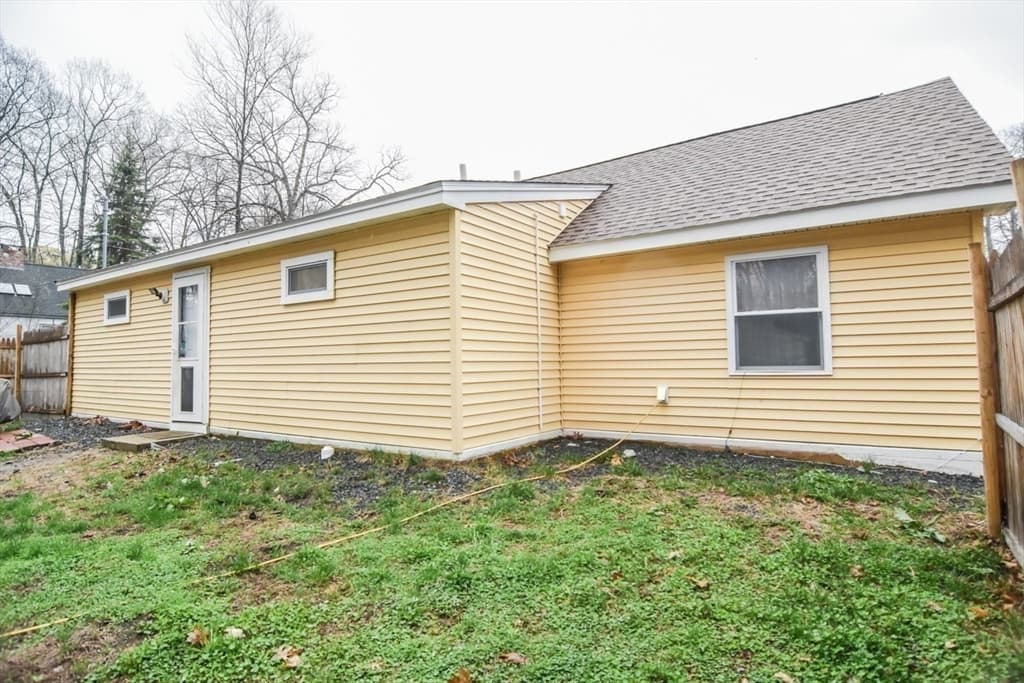 Single Family Residence at 51 Richardson Ave, Dracut MA 01826, photo 21 of 24