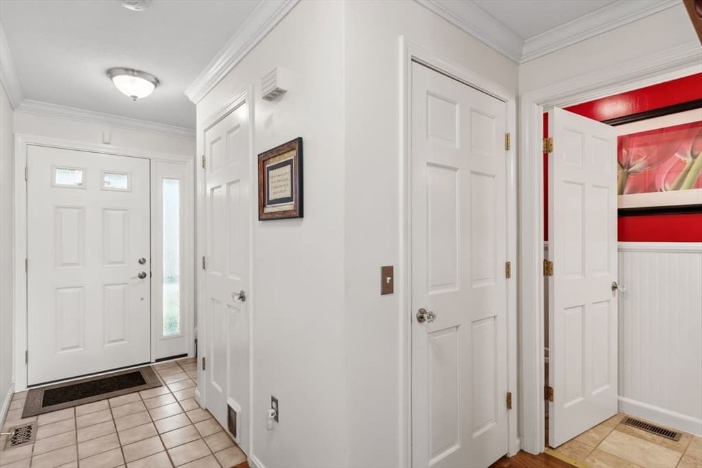 Condominium at 25 Sturbridge Hill Rd # 25, Sturbridge MA 01566, Sturbridge, photo 7 of 34