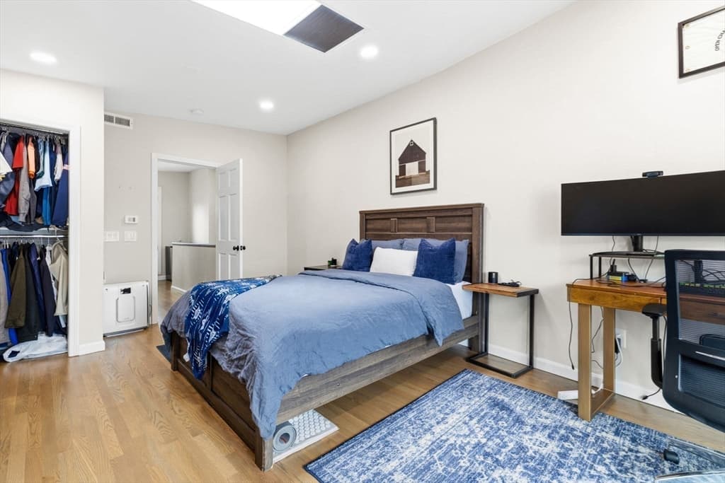 Condominium at 159 Salem # 4, Boston MA 02113, photo 23 of 26