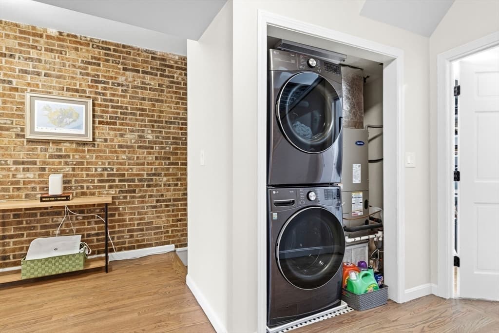 Condominium at 159 Salem # 4, Boston MA 02113, photo 16 of 26