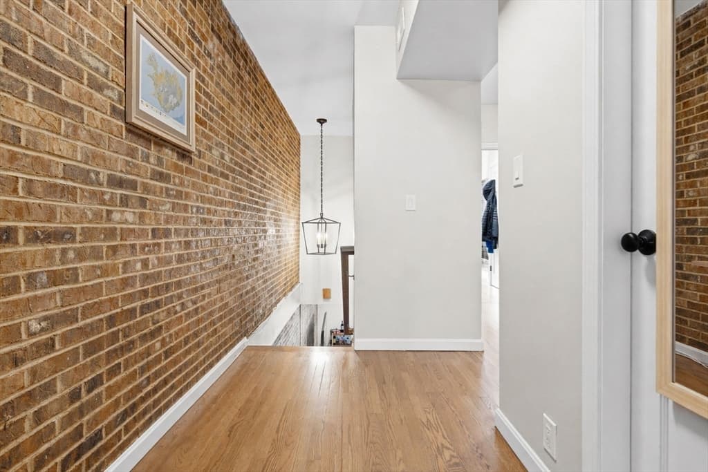 Condominium at 159 Salem # 4, Boston MA 02113, photo 12 of 26