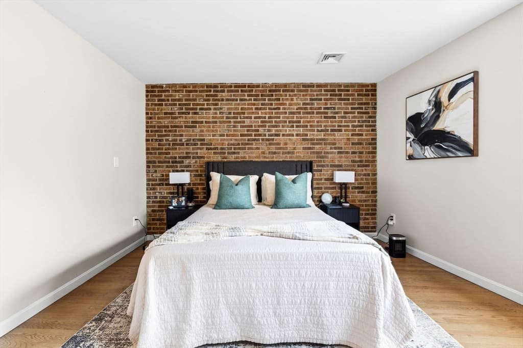 Condominium at 159 Salem # 4, Boston MA 02113, photo 14 of 26