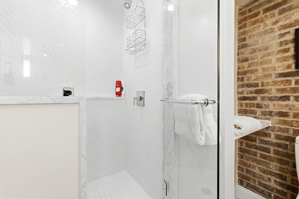Condominium at 159 Salem # 4, Boston MA 02113, photo 11 of 26