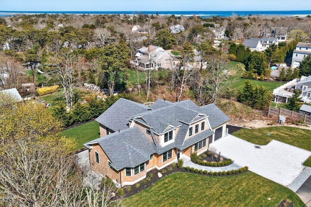Single Family Residence at 83 Old Mail Rd, Chatham MA 02650, Chatham, photo 5 of 39