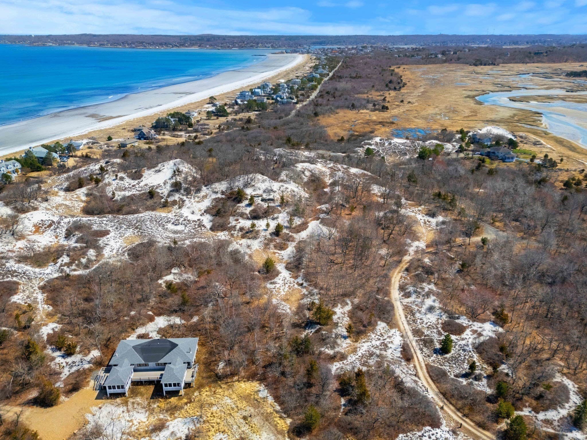 Residential at 19 Two Penny Ln, Gloucester MA 01930, Gloucester, photo 9 of 16