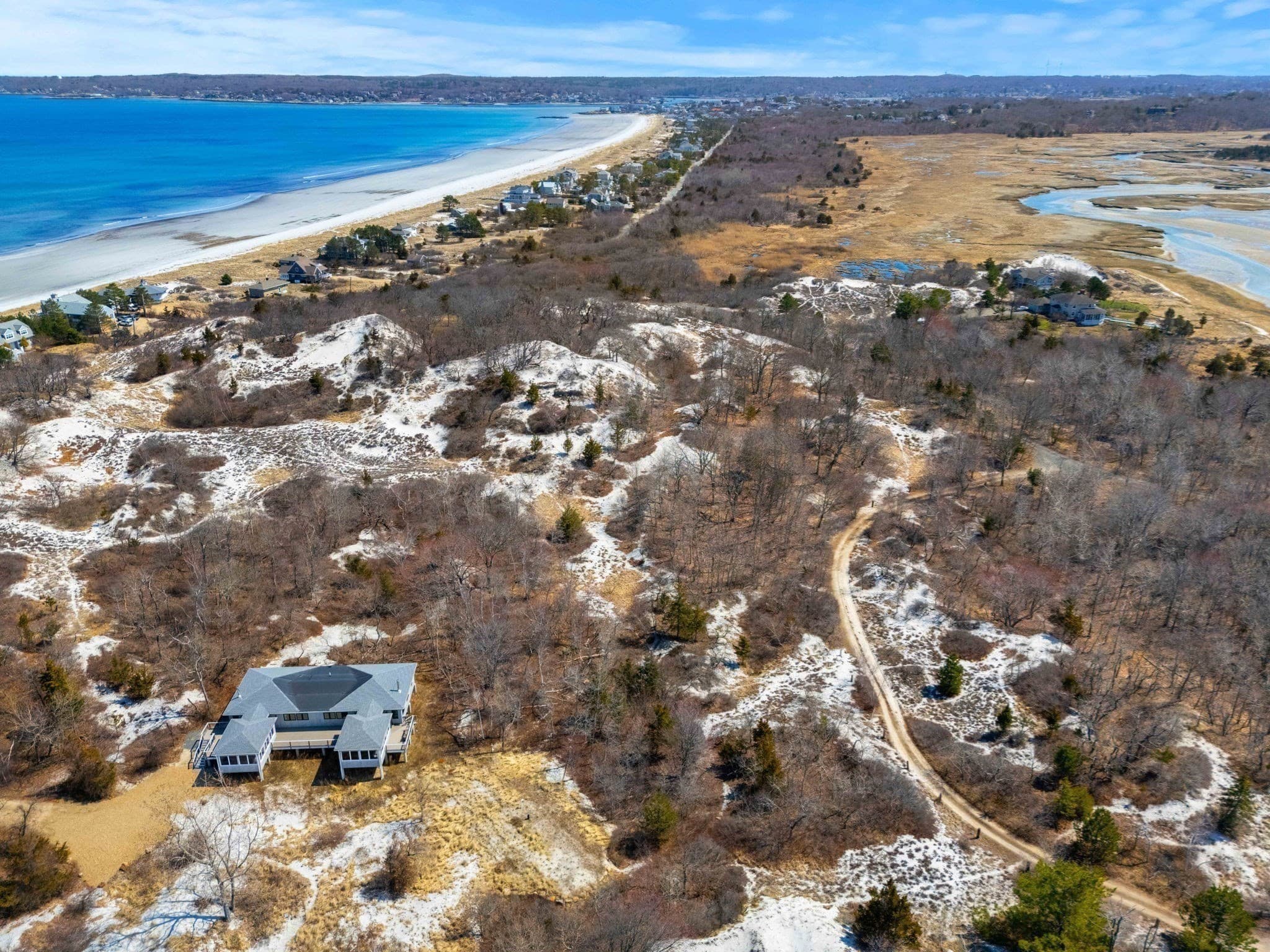 Residential at 19 Two Penny Ln, Gloucester MA 01930, Gloucester, photo 8 of 16