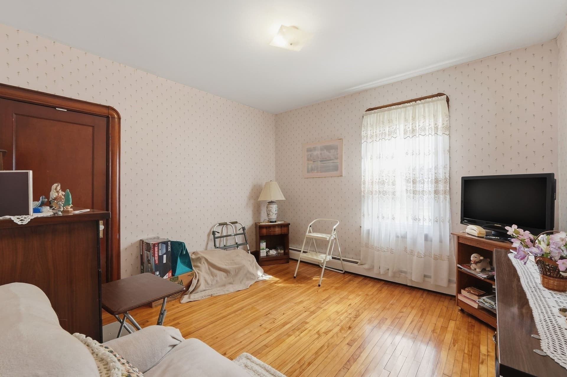Multi Family at 62 Topham Street, New Bedford MA 02746, photo 20 of 37