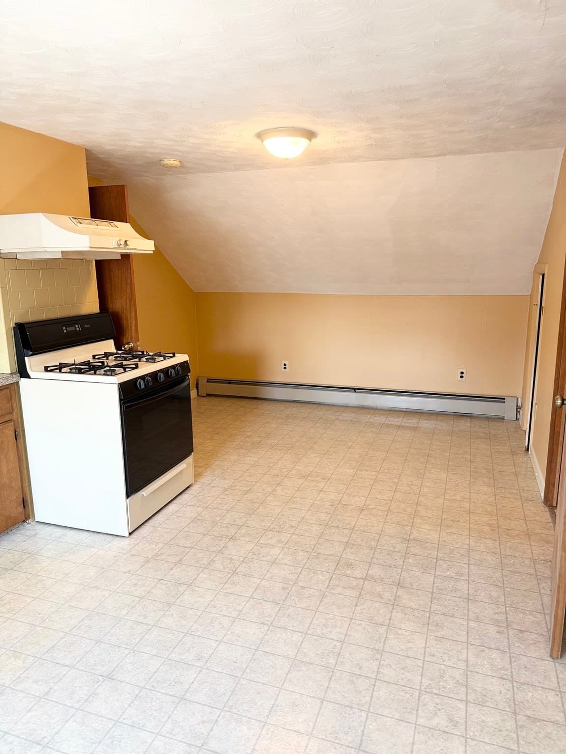Multi Family at 62 Topham Street, New Bedford MA 02746, photo 29 of 37