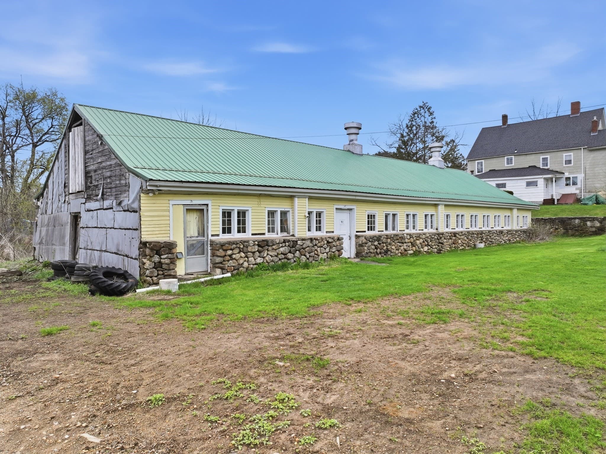 Single Family Residence at 16 Main St, Brookfield MA 01506, Brookfield, photo 5 of 42