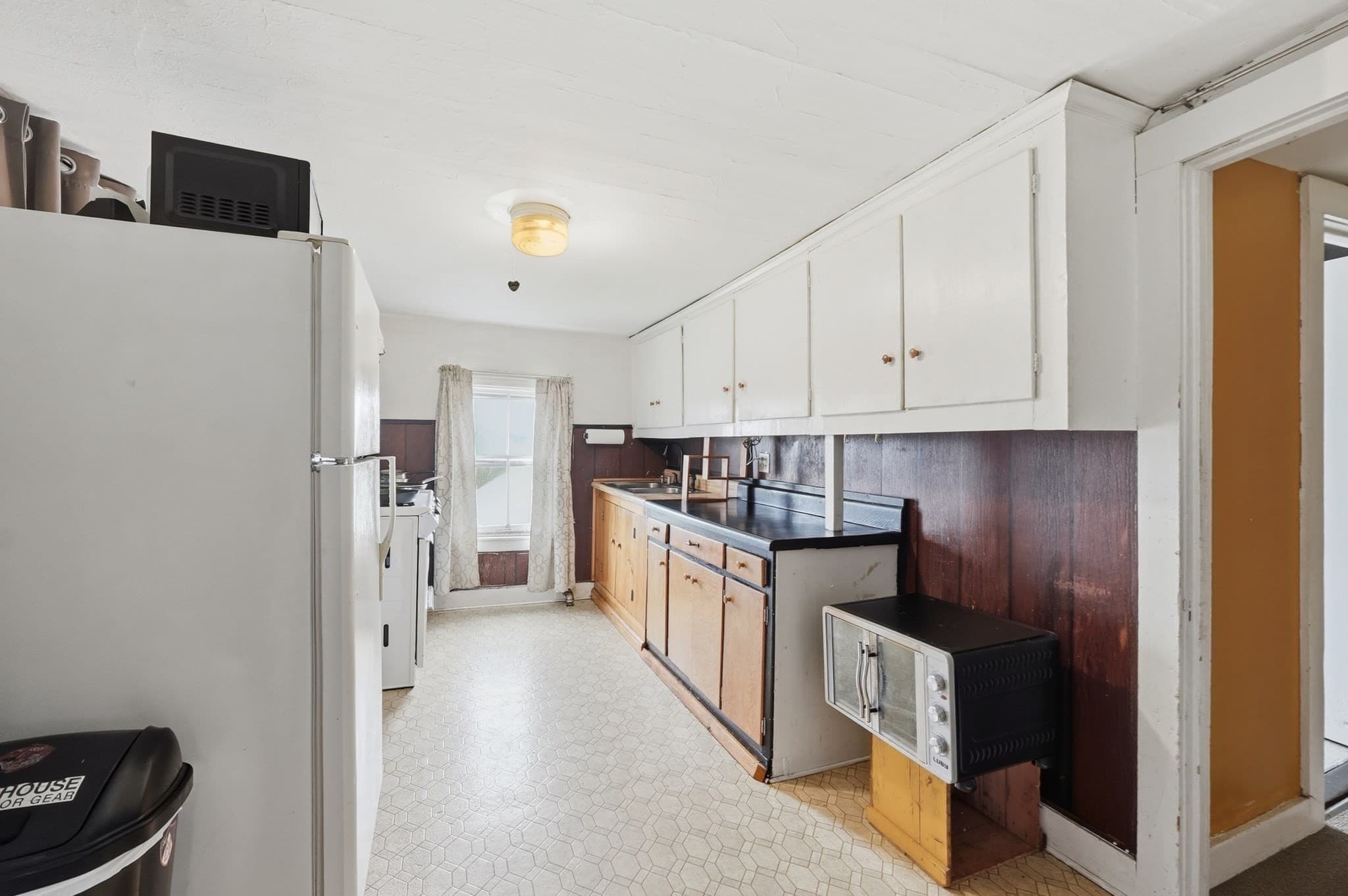 Single Family Residence at 16 Main St, Brookfield MA 01506, Brookfield, photo 24 of 42