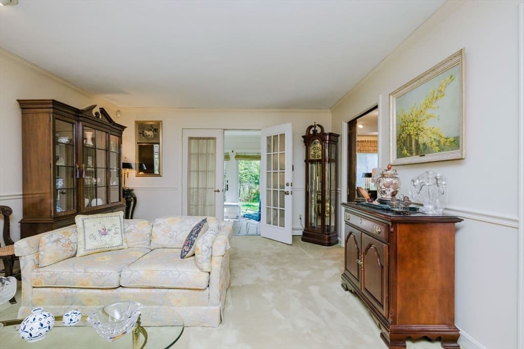 Single Family Residence at 191 Fairway Drive, Seekonk MA 02771, photo 8 of 41