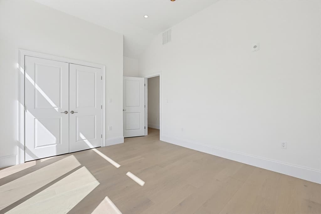 Condominium at 257R Market Street # B, Boston MA 02135, photo 18 of 30