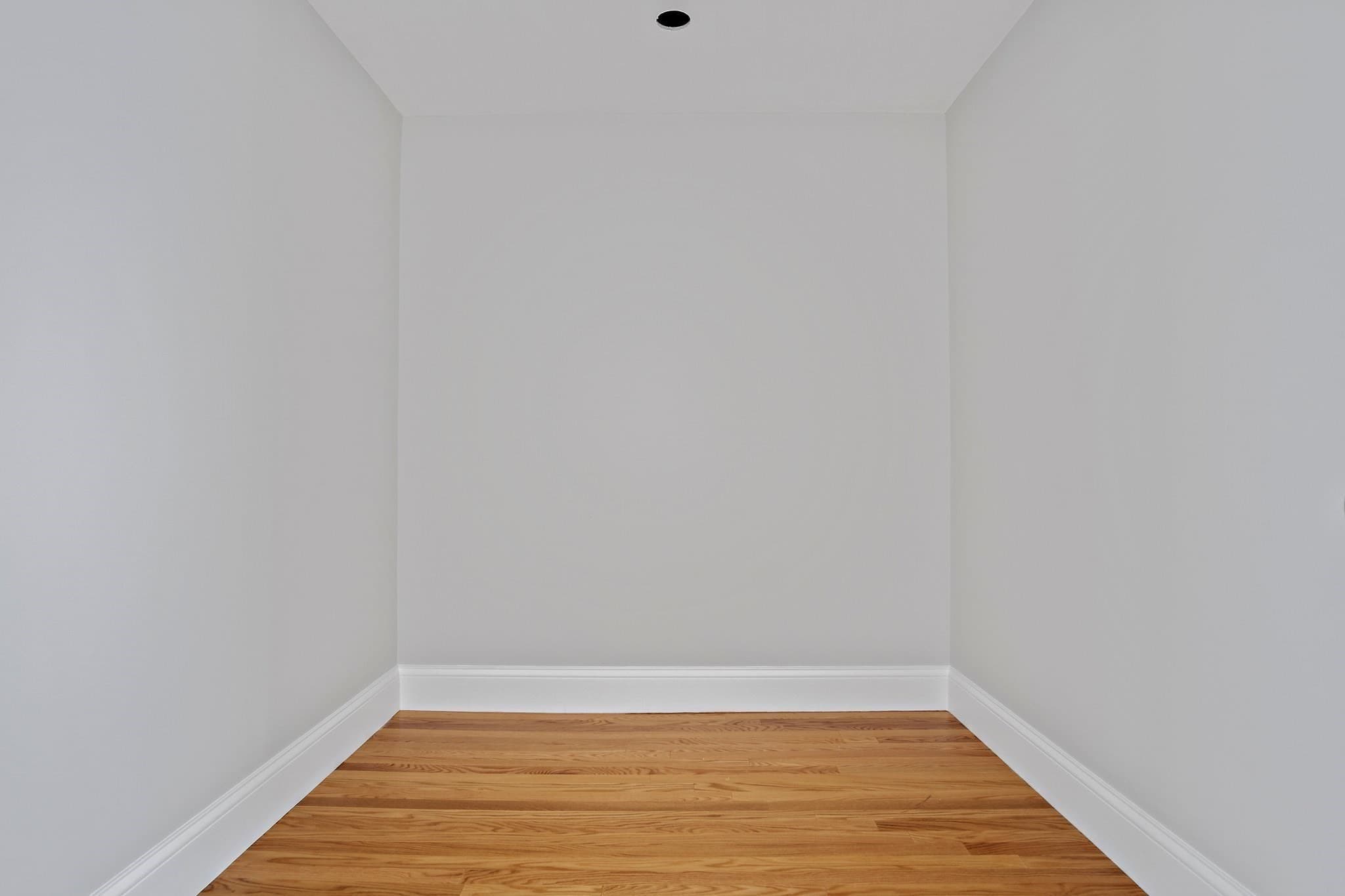 Single Family Residence at 23 Day Cir, Woburn MA 01801, Woburn, photo 27 of 30