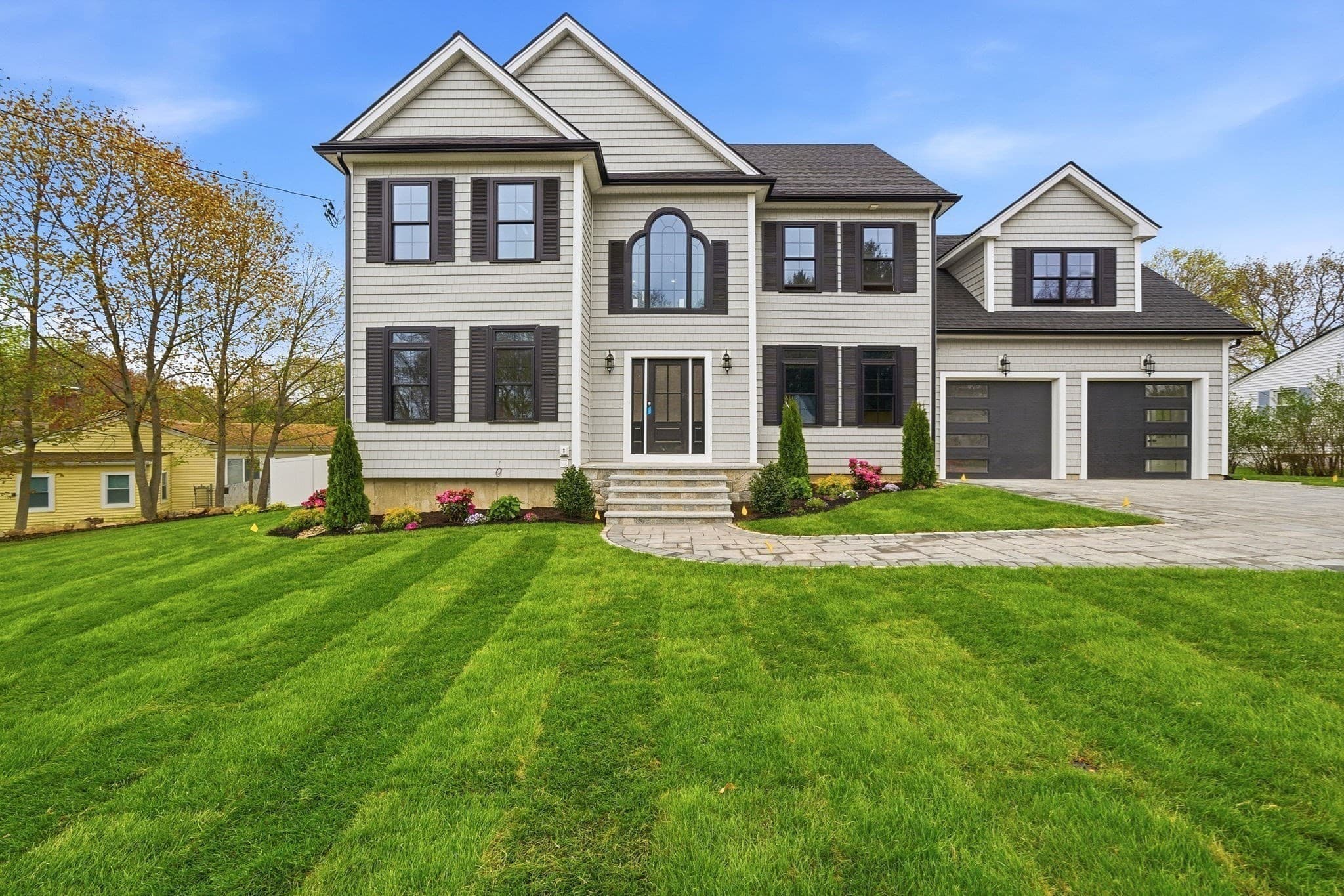 Single Family Residence at 23 Day Cir, Woburn MA 01801, Woburn, photo 3 of 30