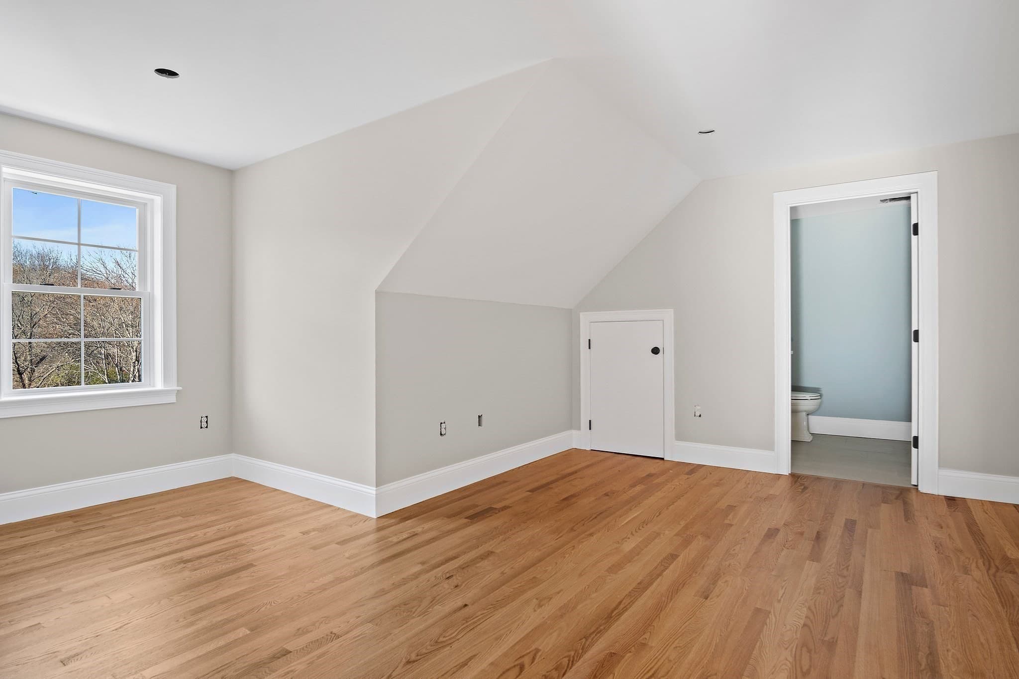Single Family Residence at 23 Day Cir, Woburn MA 01801, Woburn, photo 30 of 30