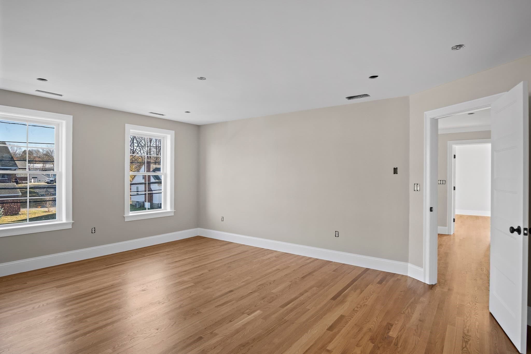 Single Family Residence at 23 Day Cir, Woburn MA 01801, Woburn, photo 25 of 30