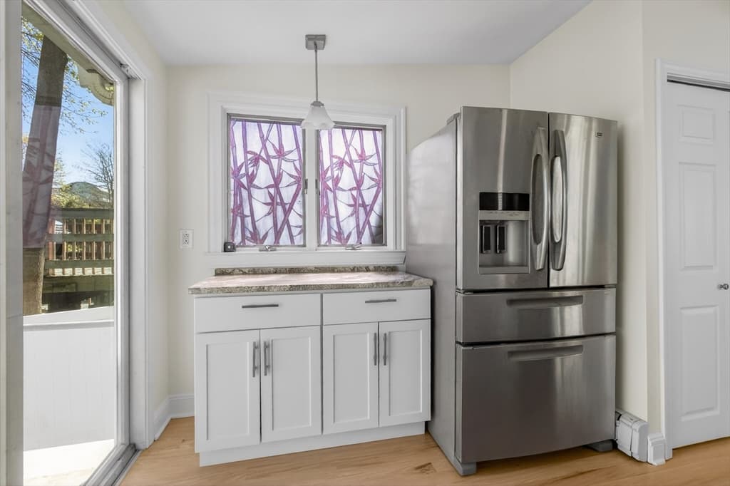 39 Ash Ave, Somerville MA 02145 photo 16