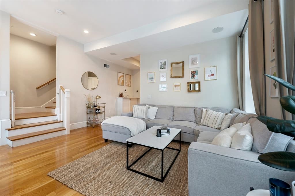 Condominium at 480-482 East 4th Street # 4, Boston MA 02127, photo 2 of 21