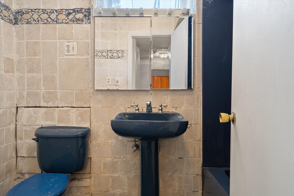 Condominium at 80 Salisbury St # 101, Worcester MA 01609, photo 23 of 27