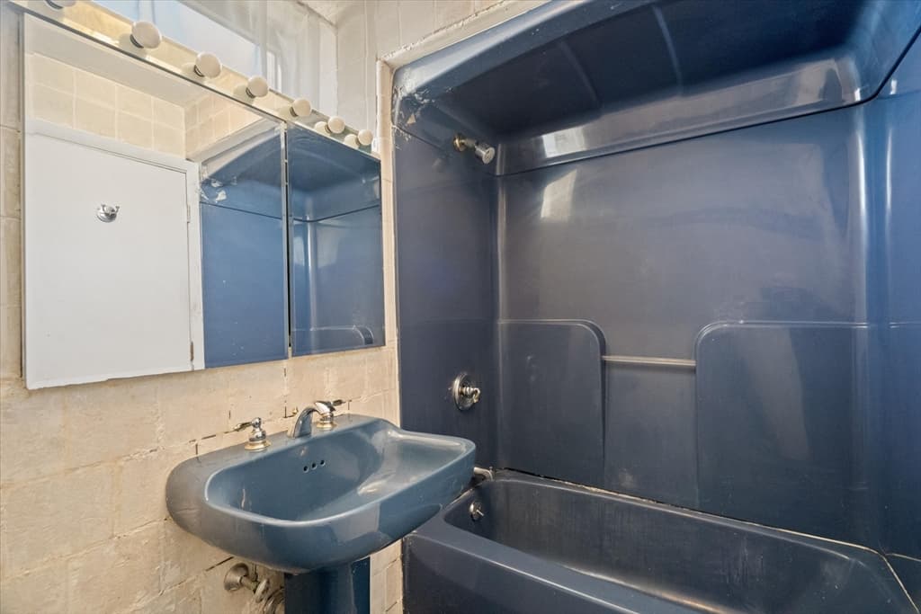 Condominium at 80 Salisbury St # 101, Worcester MA 01609, photo 24 of 27