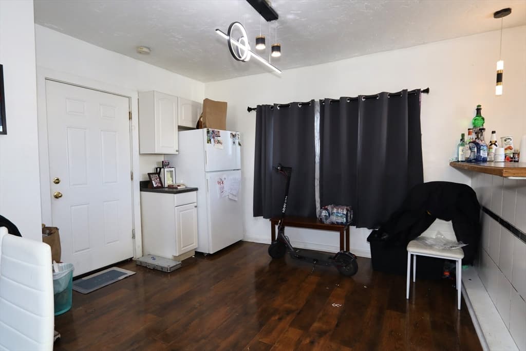 Multi Family at 140 Lyme St, Malden MA 02148, photo 6 of 10