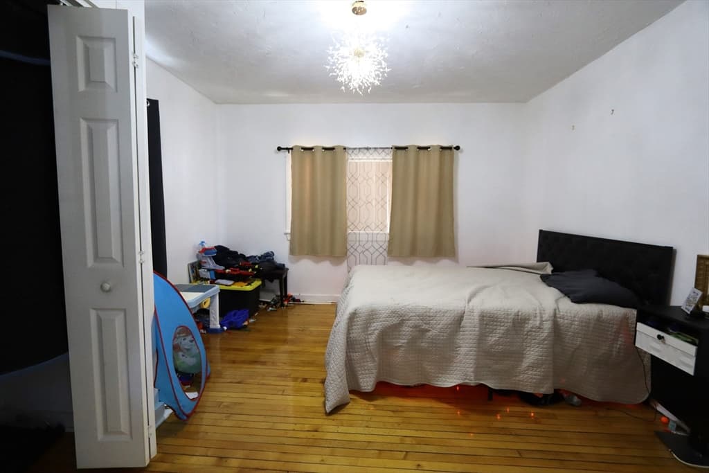 Multi Family at 140 Lyme St, Malden MA 02148, photo 3 of 10
