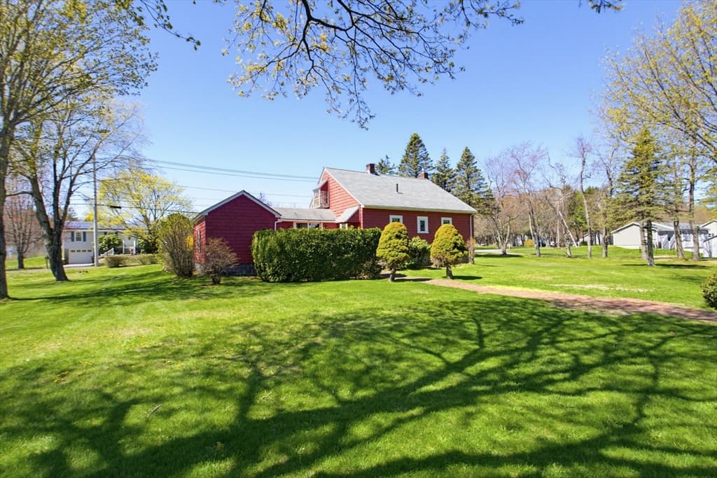 136 Chapel St, Gardner MA 01440 photo 6