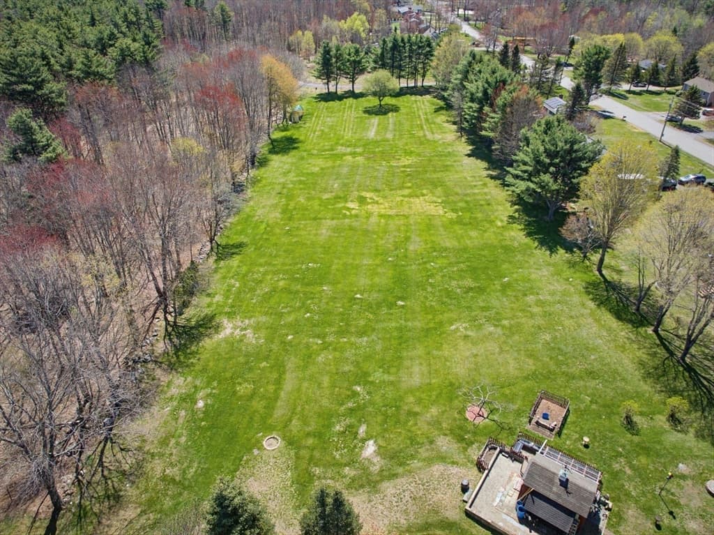 136 Chapel St, Gardner MA 01440 photo 3