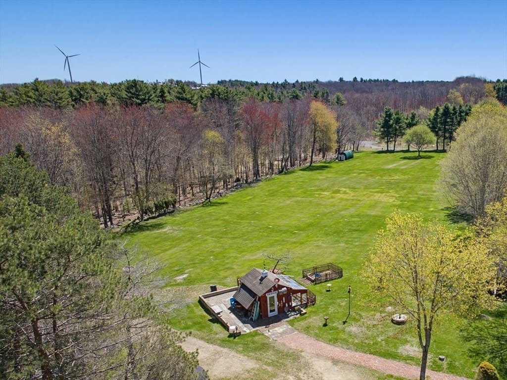 136 Chapel St, Gardner MA 01440 photo 5