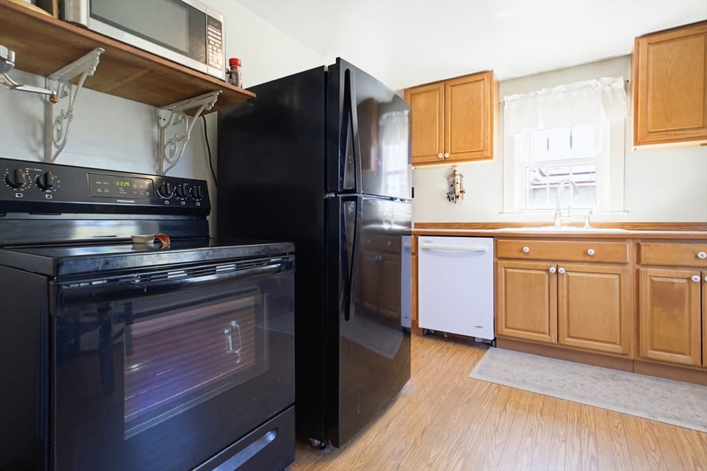 136 Chapel St, Gardner MA 01440 photo 10