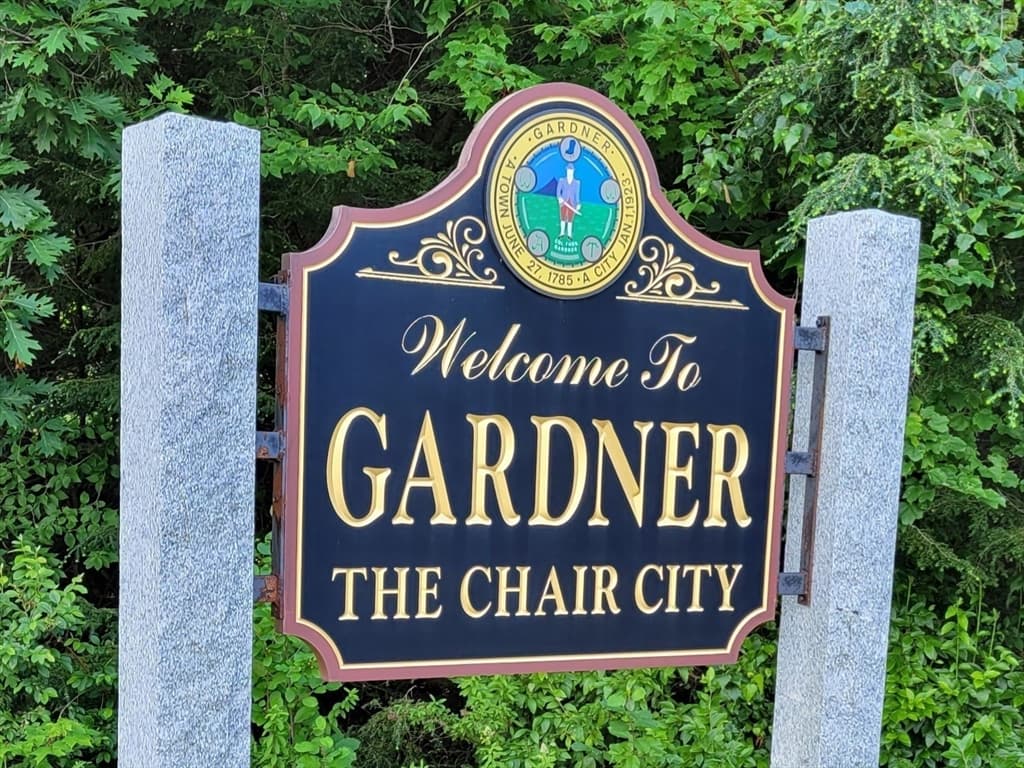136 Chapel St, Gardner MA 01440 photo 33