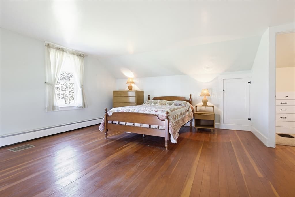 136 Chapel St, Gardner MA 01440 photo 19