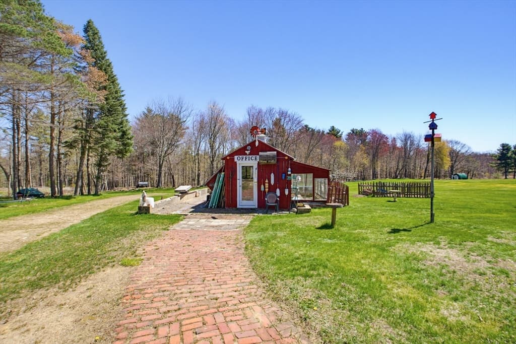 136 Chapel St, Gardner MA 01440 photo 25