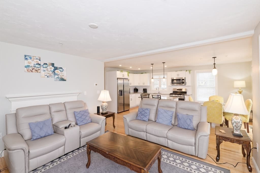 Condominium at 1202 Hazelwood Way # 1202, Clinton MA 01510, photo 6 of 39