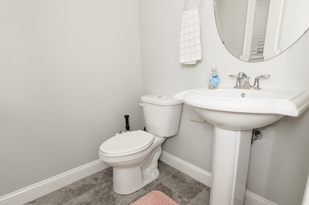 Condominium at 1202 Hazelwood Way # 1202, Clinton MA 01510, photo 17 of 39