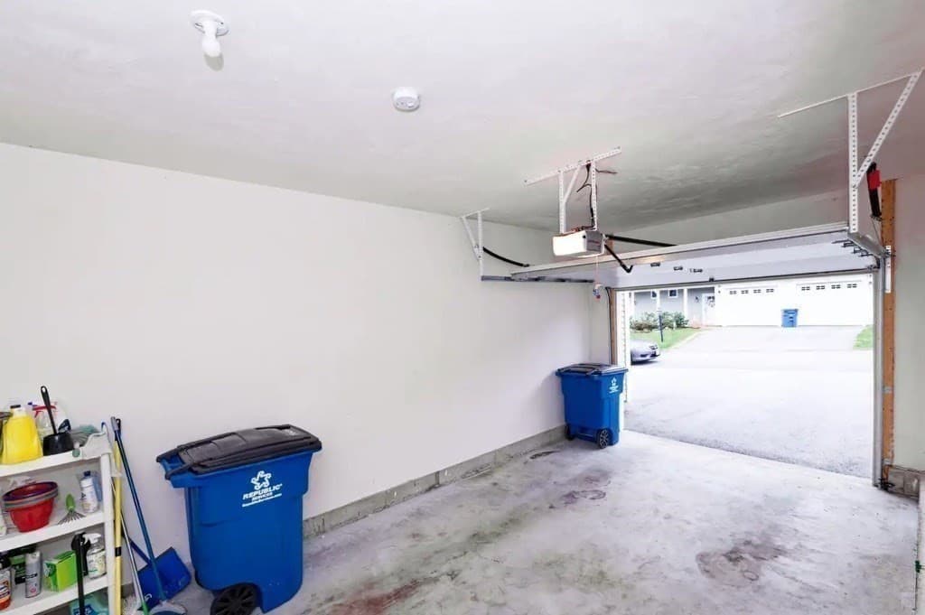 Condominium at 1202 Hazelwood Way # 1202, Clinton MA 01510, photo 33 of 39