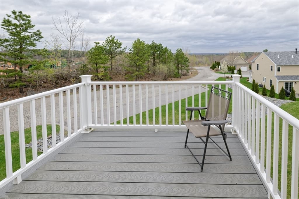 Condominium at 1202 Hazelwood Way # 1202, Clinton MA 01510, photo 15 of 39