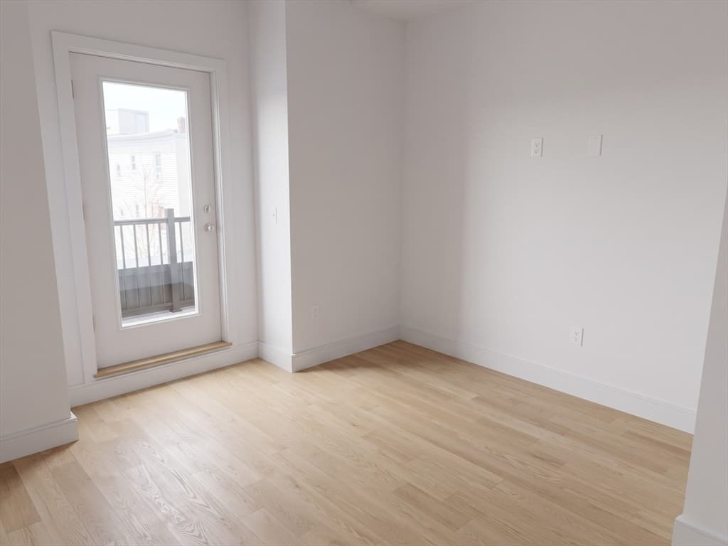 Condominium at 15 Clyde St # B, Somerville MA 02145, photo 4 of 6