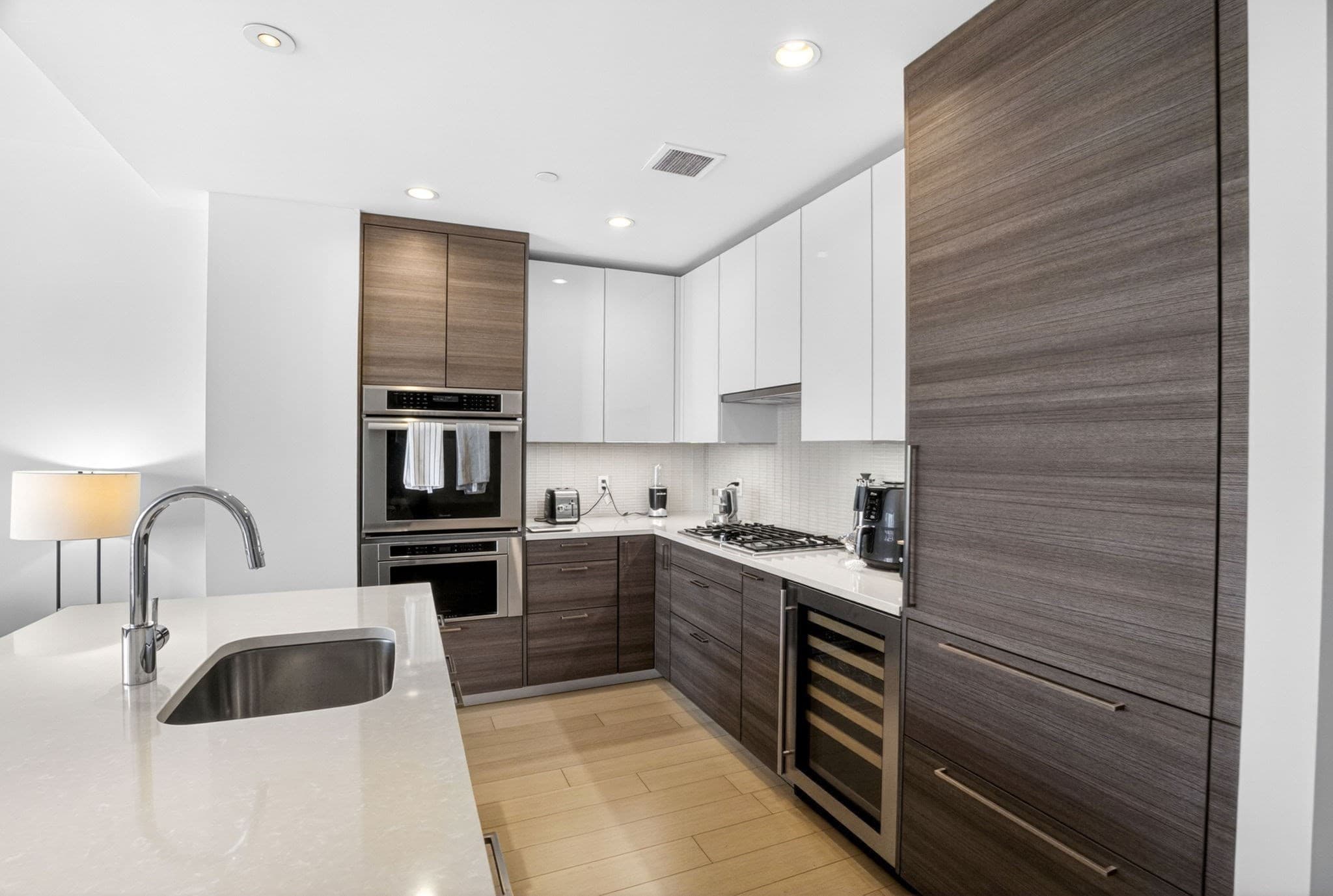 Condominium at 1 Franklin St # 2805, Boston MA 02110, photo 5 of 22