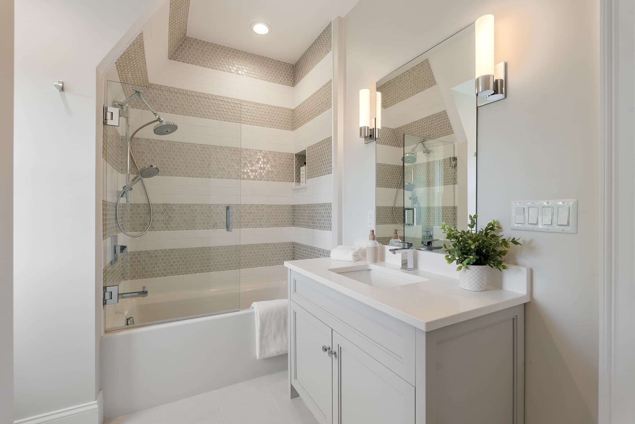 Condominium at 39 Hammond Street # 2, Cambridge MA 02138, Cambridge, photo 24 of 32
