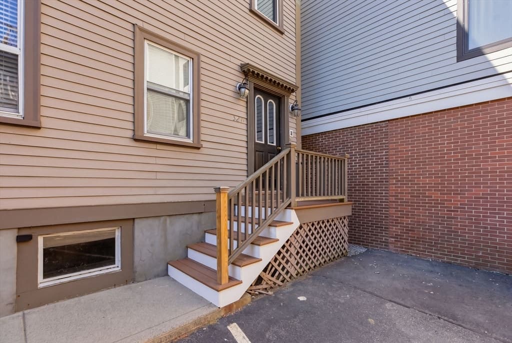 Condominium at 523 E 2nd St # 5, Boston MA 02127, Boston, photo 14 of 19