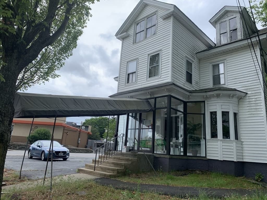 Commercial Sale at 642 East Ave, Warwick RI 02886, photo 4 of 4