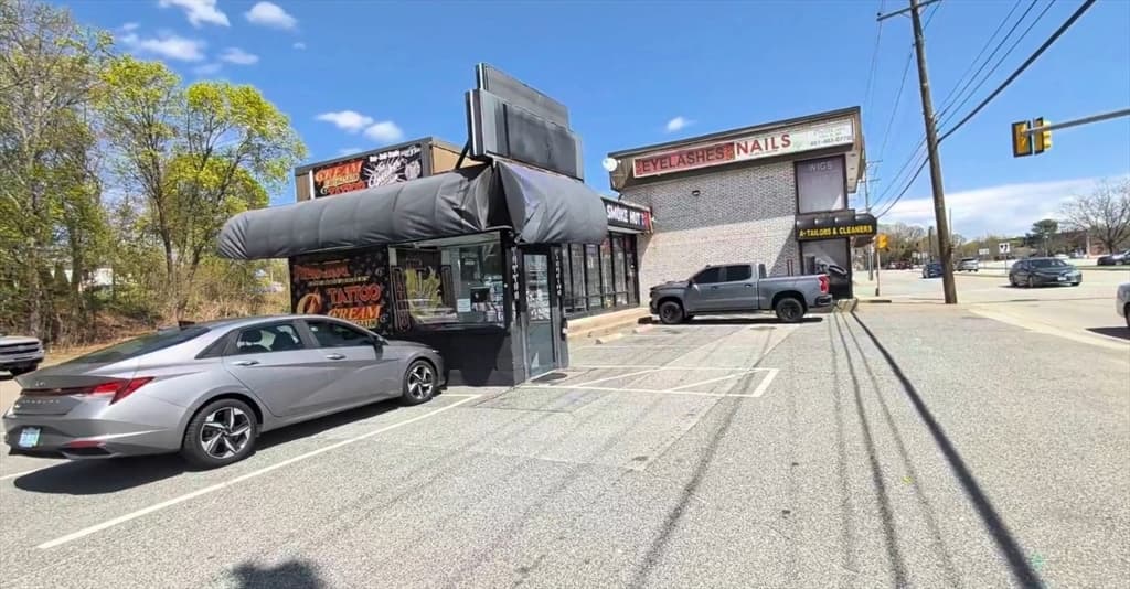 99-101 W Natick Rd, Warwick RI 02886
